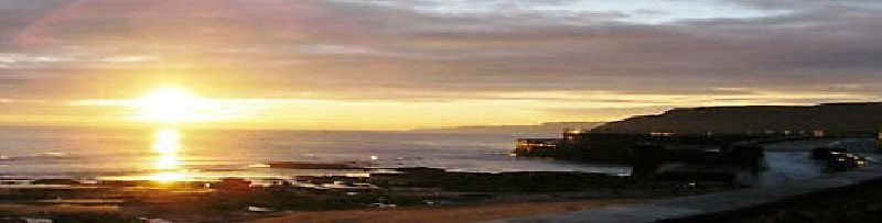 Sunrise, South Cliff, Scarborough photo Liz Collier